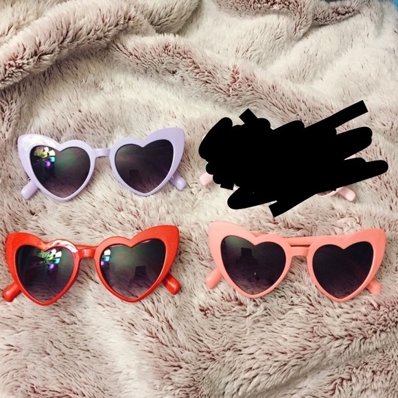 Accessories - Heart sunglass bundle
